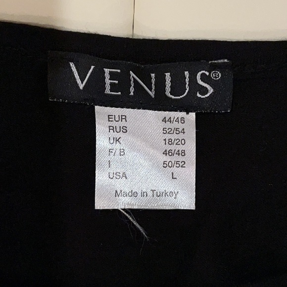 Venus high low hem top with criss cross detail on sleeves, size 10 - Picture 5 of 5